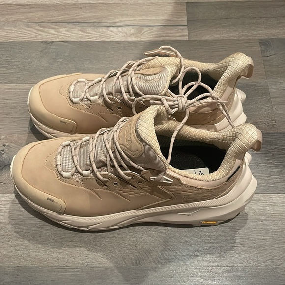 Hoka Women's Kaha 2 Low GTX Hiking Sneakers - Picture 11 of 16